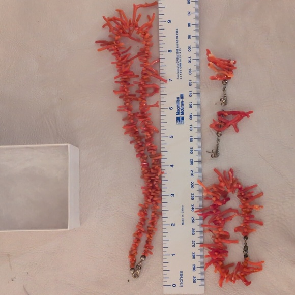 Vibrant Coral Necklace 18" - Picture 8 of 8